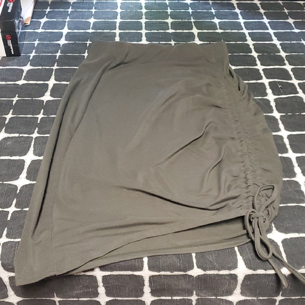 Susina Olive Pencil Skirt
